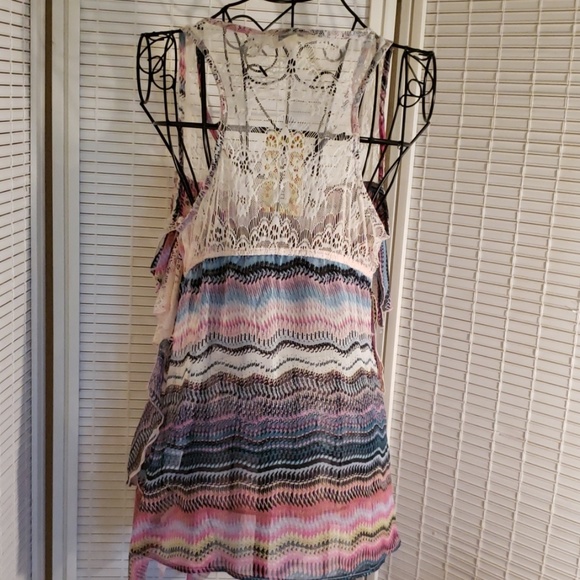 Lulumari Razor Back Tank (size small) - Picture 2 of 8